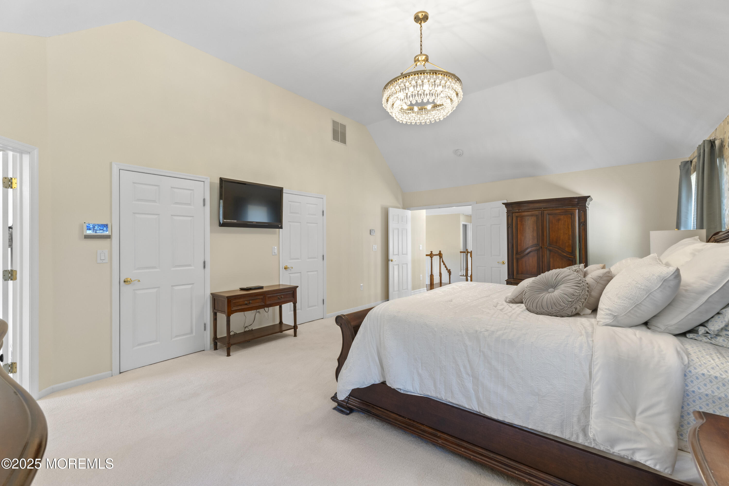 240 Bennington Road Freehold, NJ 07728 - Photo 28 of 49 MB w/two walk in closets