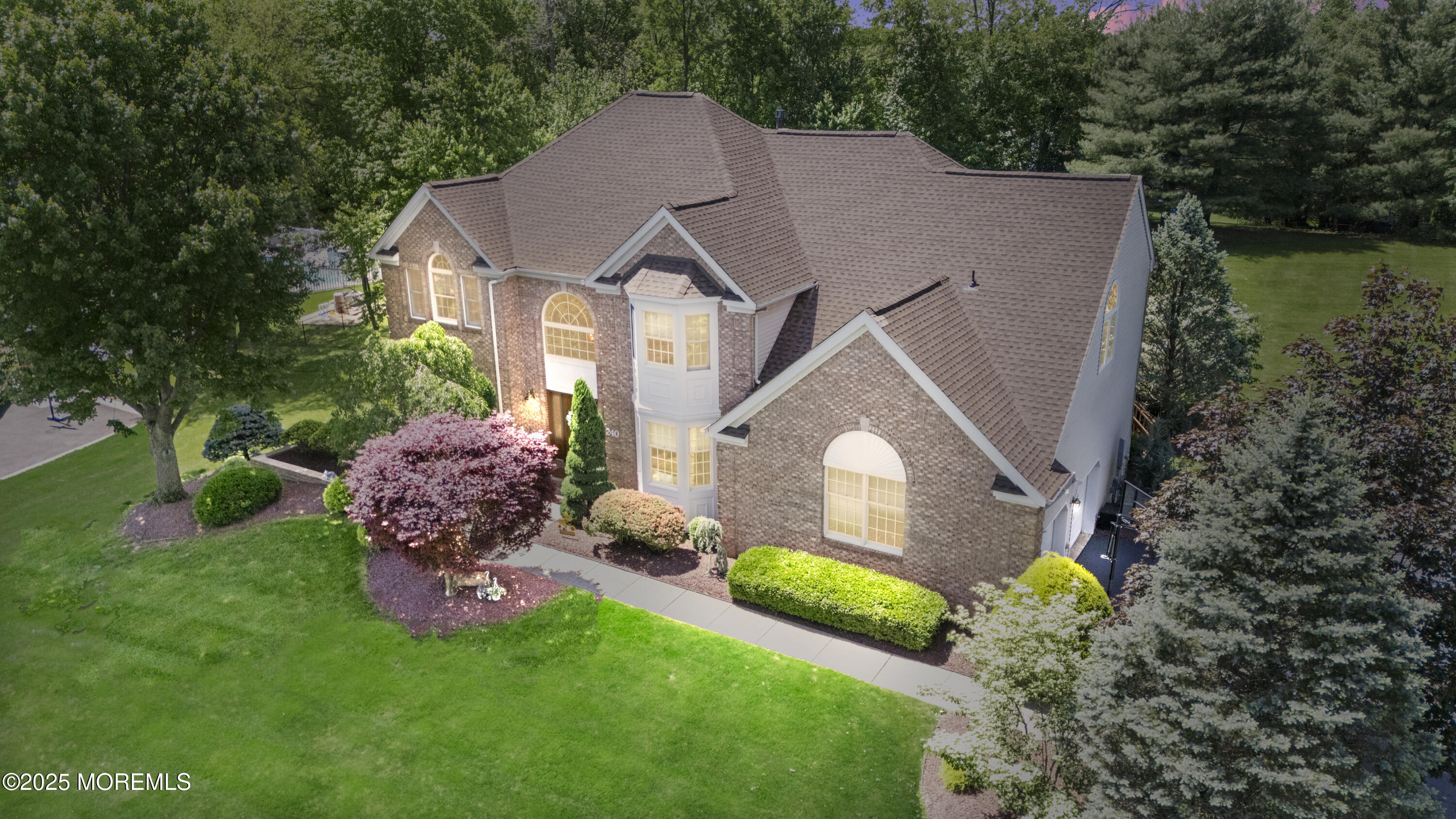 240 Bennington Road Freehold, NJ 07728 - Photo 3 of 49 image-08