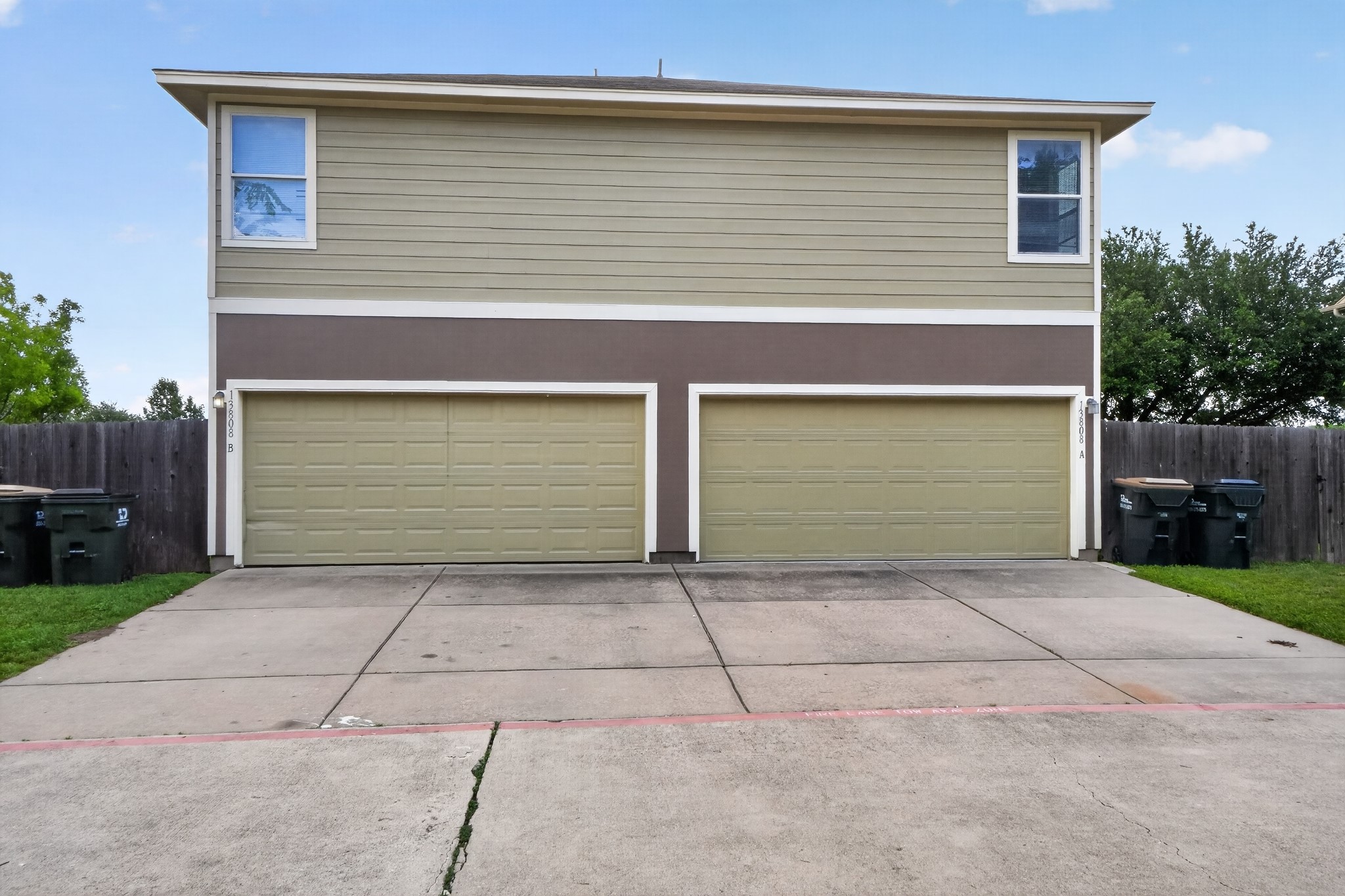 13808 Harris Ridge Boulevard Pflugerville, TX 78660 - Photo 7 of 40 a front view of a house with a garage