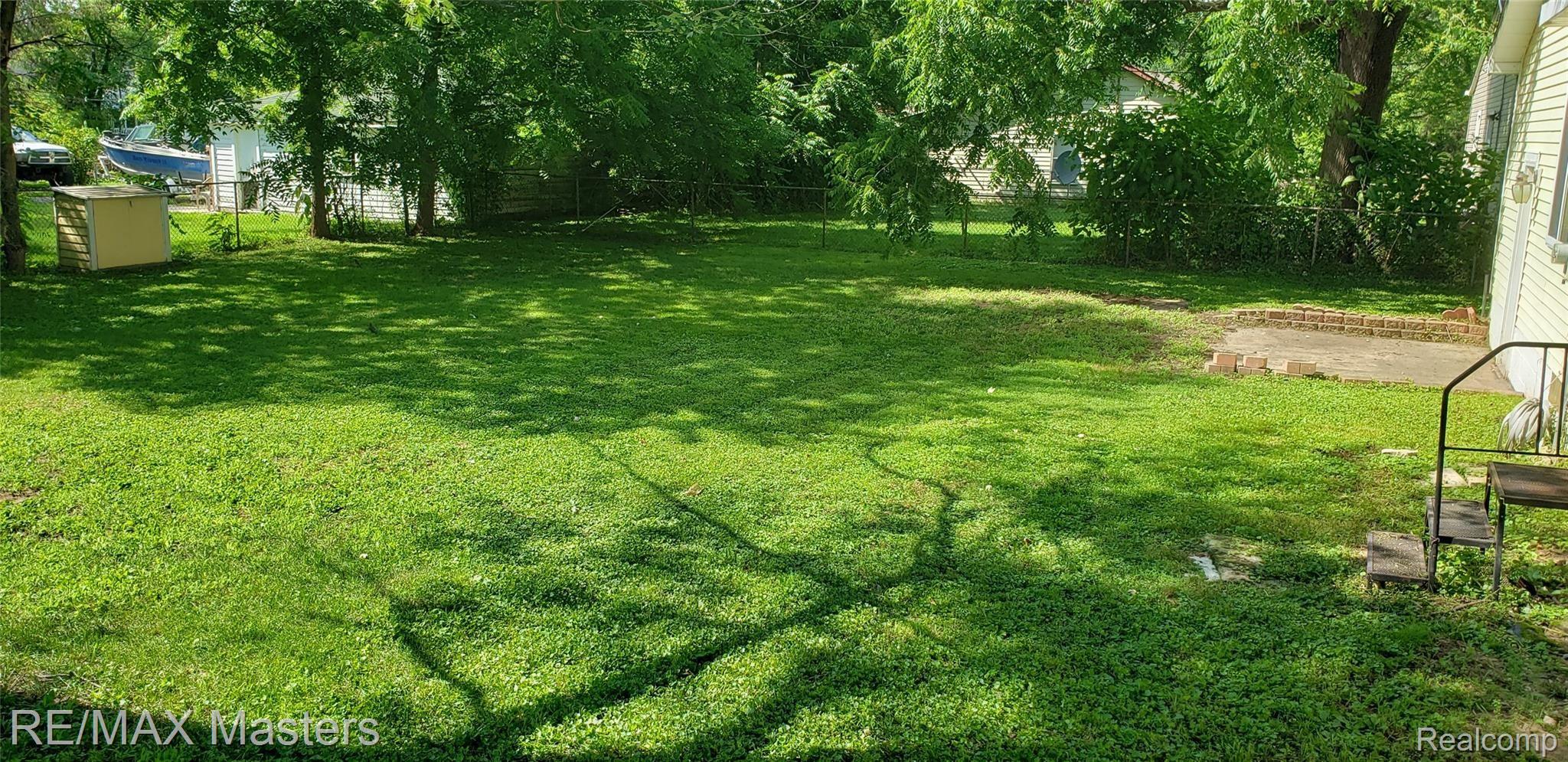 14867 Monroe Road Flat Rock, MI 48134 - Photo 26 of 31 20200718_162458.jpg