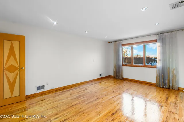 $1,349,000 | 380 Gansevoort Boulevard | Manor Heights