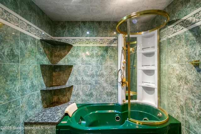 $1,349,000 | 380 Gansevoort Boulevard | Manor Heights