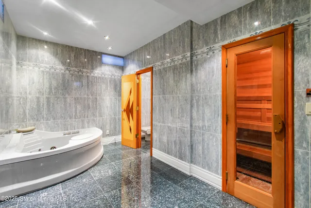 $1,349,000 | 380 Gansevoort Boulevard | Manor Heights