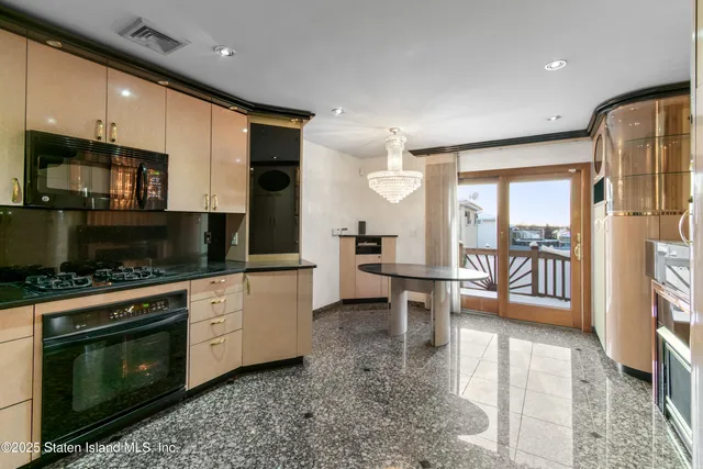 $1,349,000 | 380 Gansevoort Boulevard | Manor Heights