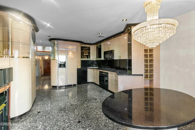 $1,349,000 | 380 Gansevoort Boulevard | Manor Heights