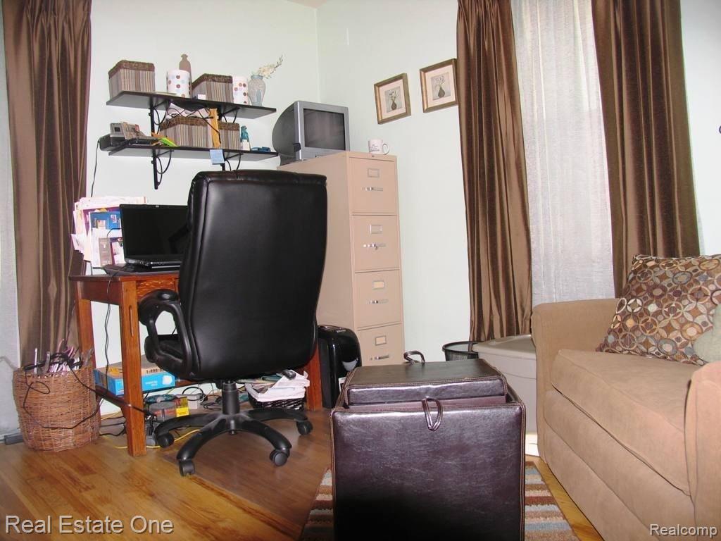 234 Chippewa Road Pontiac, MI 48341 - Photo 13 of 25 2nd Bedroom/Office