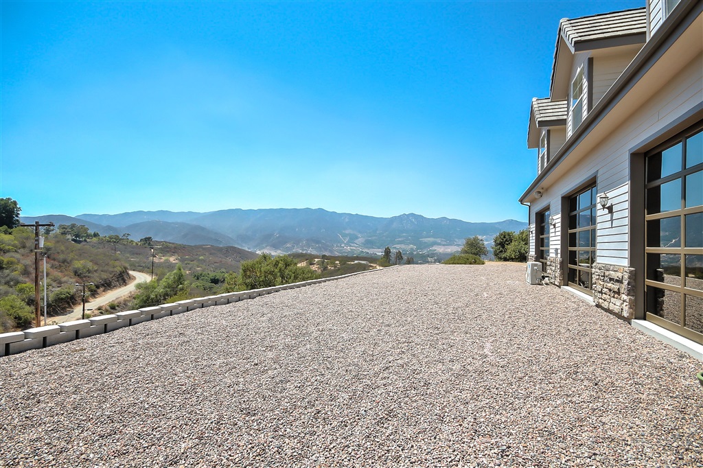 39819 Jones Road Fallbrook, CA 92028 - Photo 22 of 24