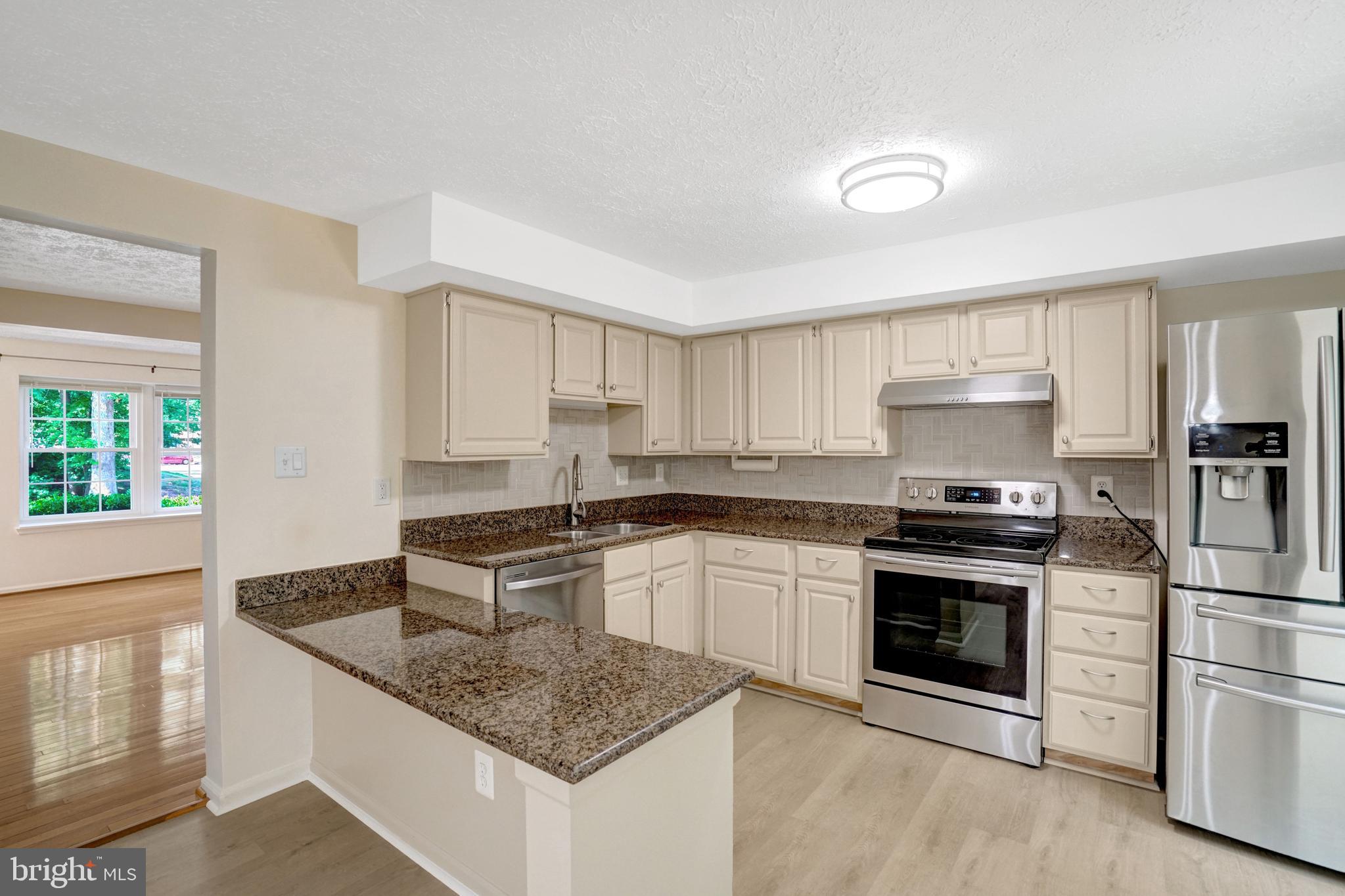 7516 Aspenpark Road Lorton, VA 22079 - Photo 13 of 58