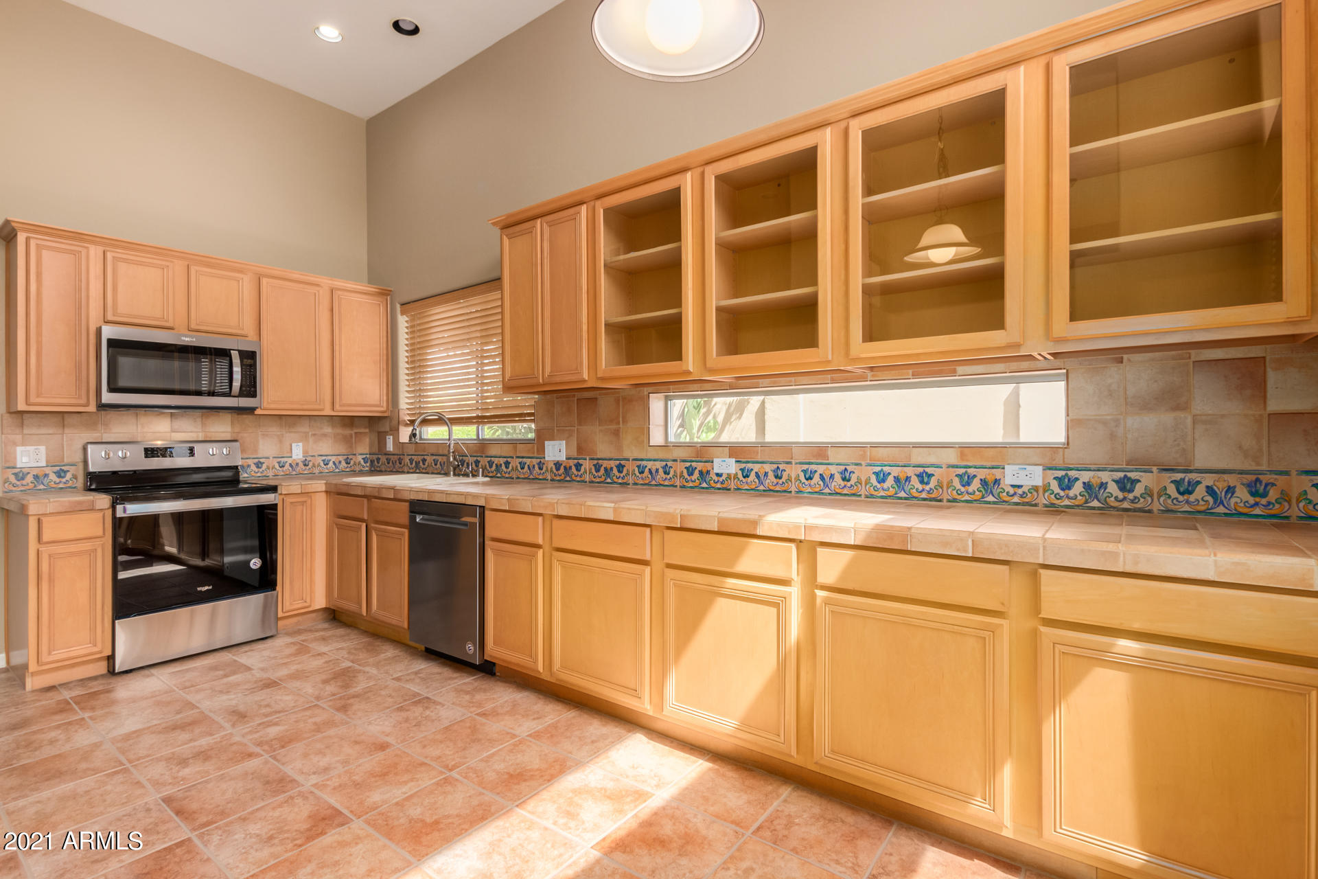 11547 East Ranch Gate Road Scottsdale, AZ 85255 - Photo 11 of 34 Kitchen
