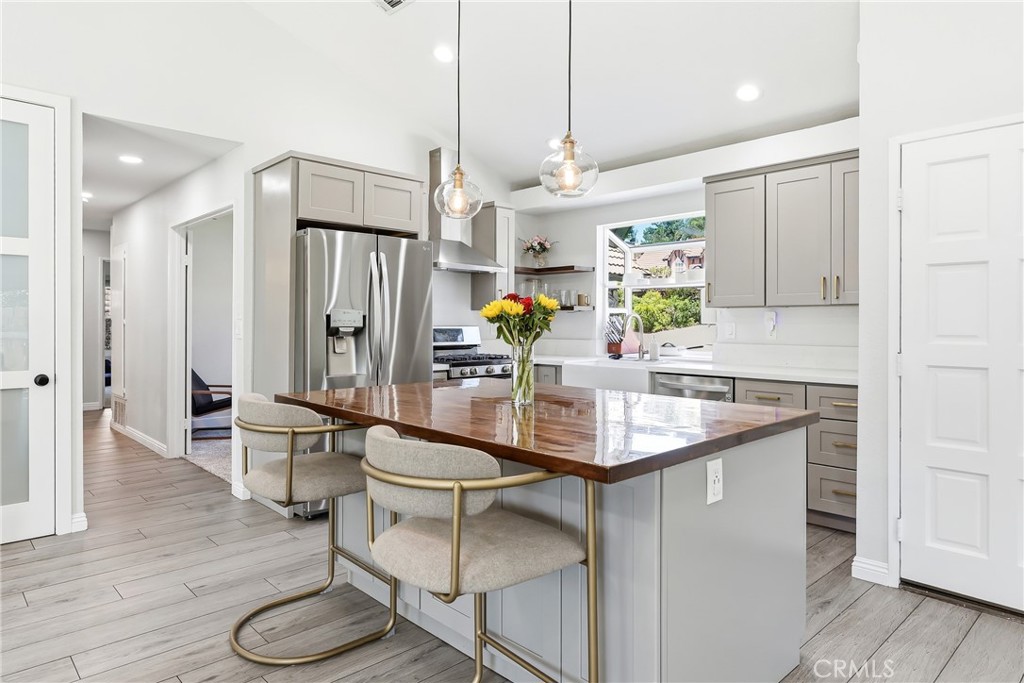11244 Clara Court Riverside, CA 92505 - Photo 16 of 52