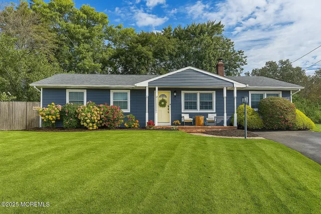 $438,999 | 1012 East Panama Court, Forked River, NJ 08731