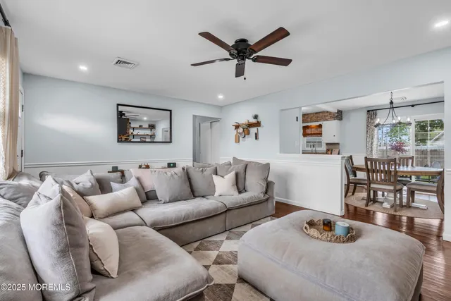 $438,999 | 1012 East Panama Court, Forked River, NJ 08731