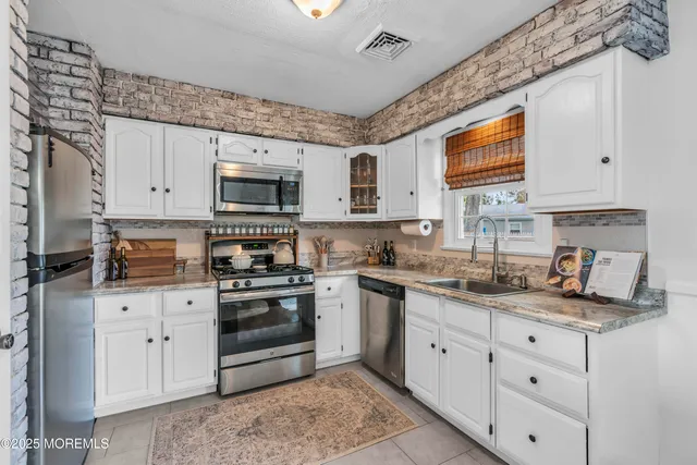 $438,999 | 1012 East Panama Court, Forked River, NJ 08731