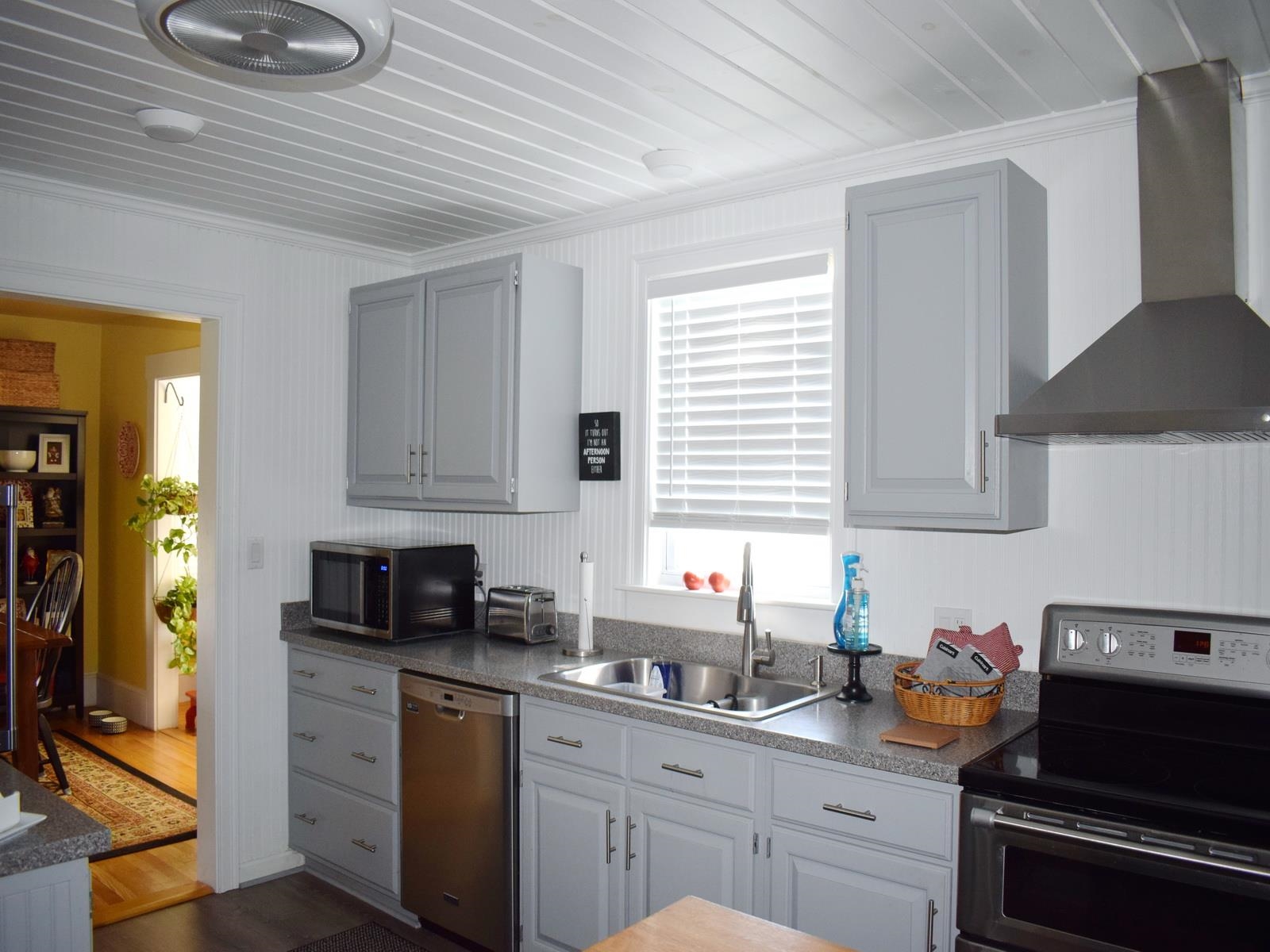 12 Grove Street Lancaster, NH 03584 - Photo 5 of 40