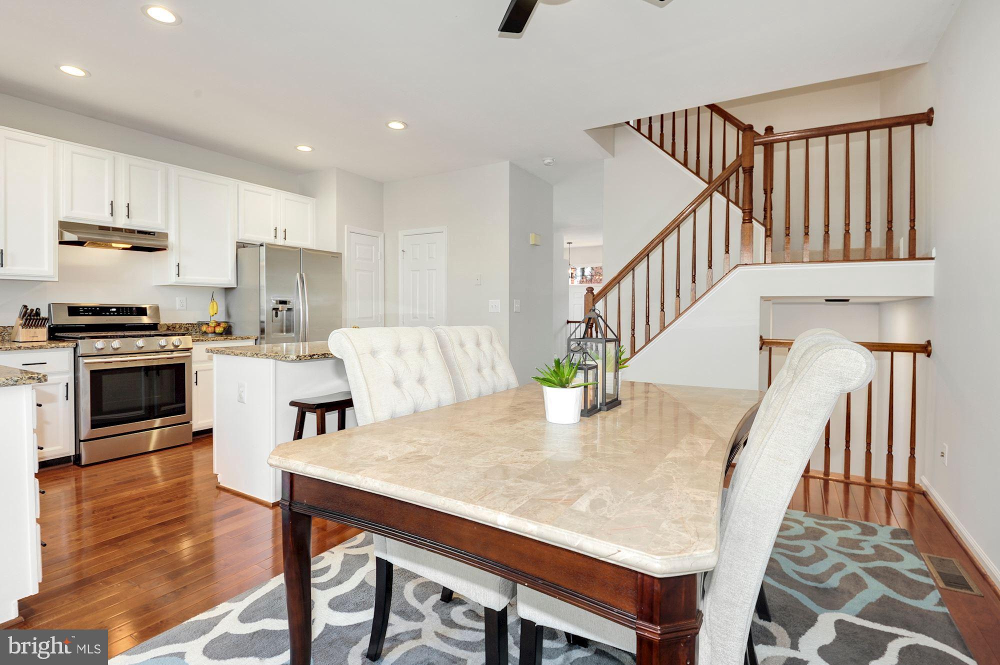 2526 James Monroe Circle Herndon, VA 20171 - Photo 13 of 33 Dining Room