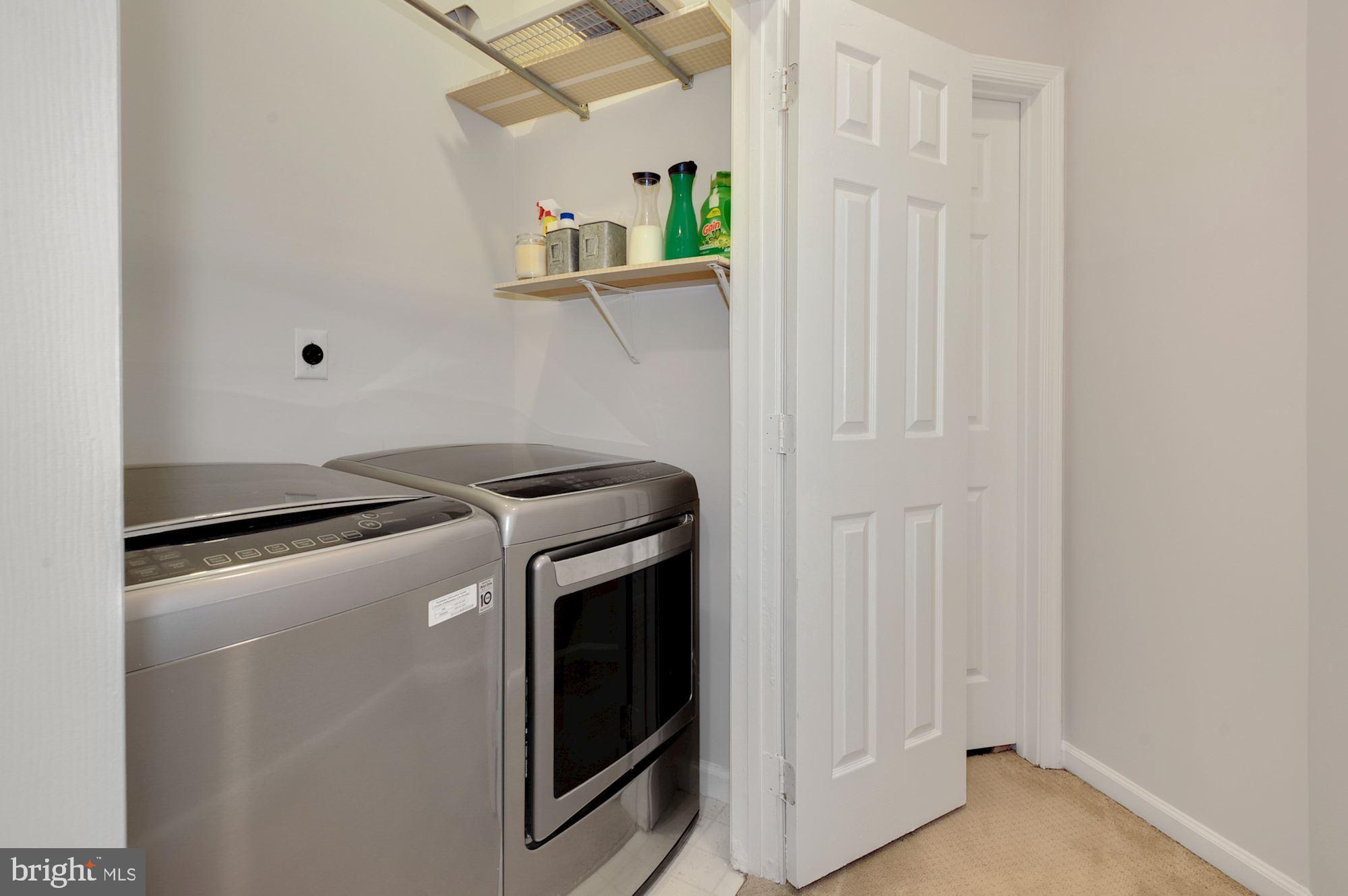 2526 James Monroe Circle Herndon, VA 20171 - Photo 26 of 33 Laundry