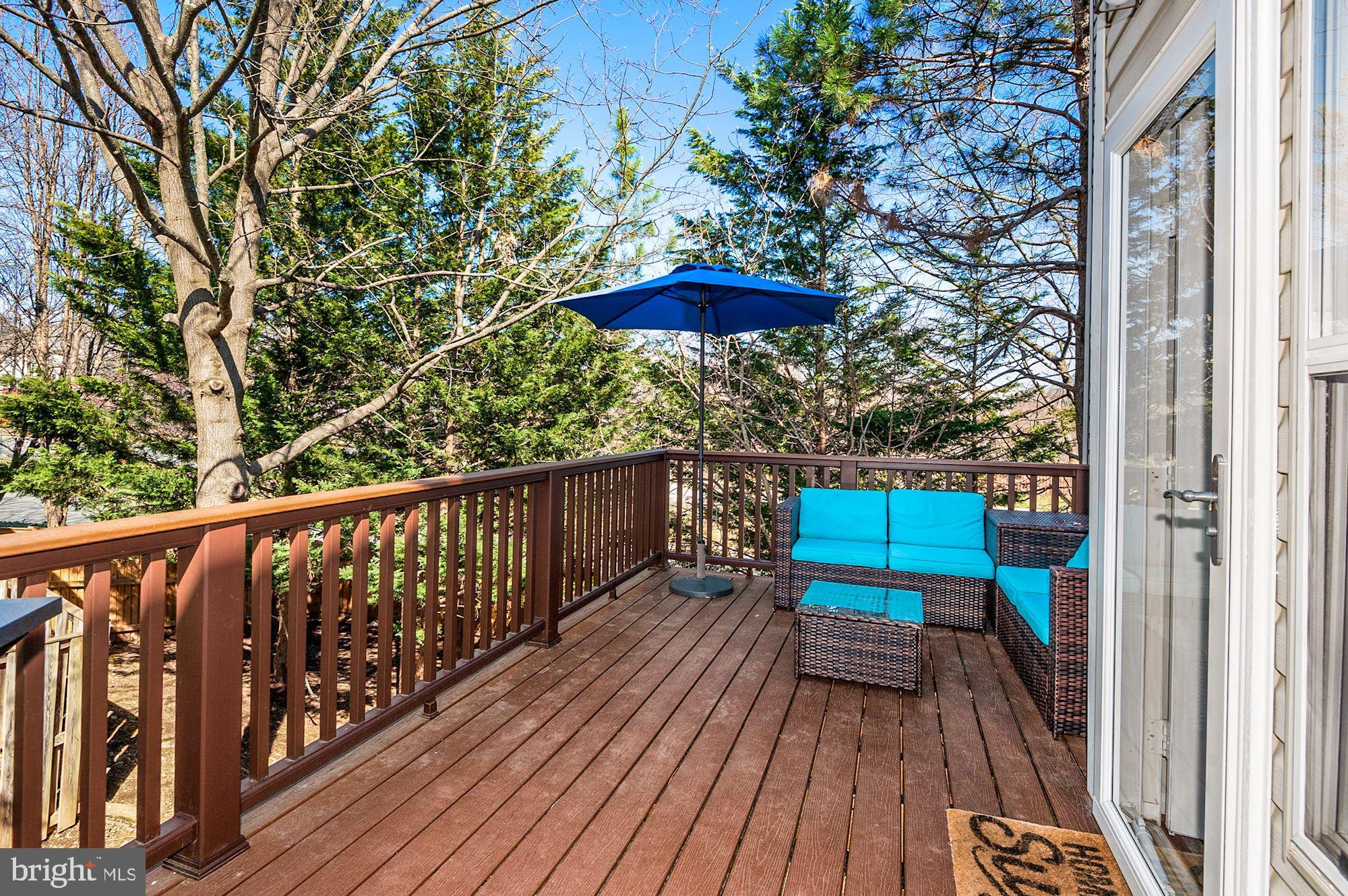 2526 James Monroe Circle Herndon, VA 20171 - Photo 27 of 33 Deck