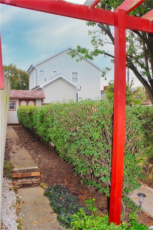 916 Middle Street Pittsburgh, PA 15212 - Photo 11 of 25 Gallery Image 11
