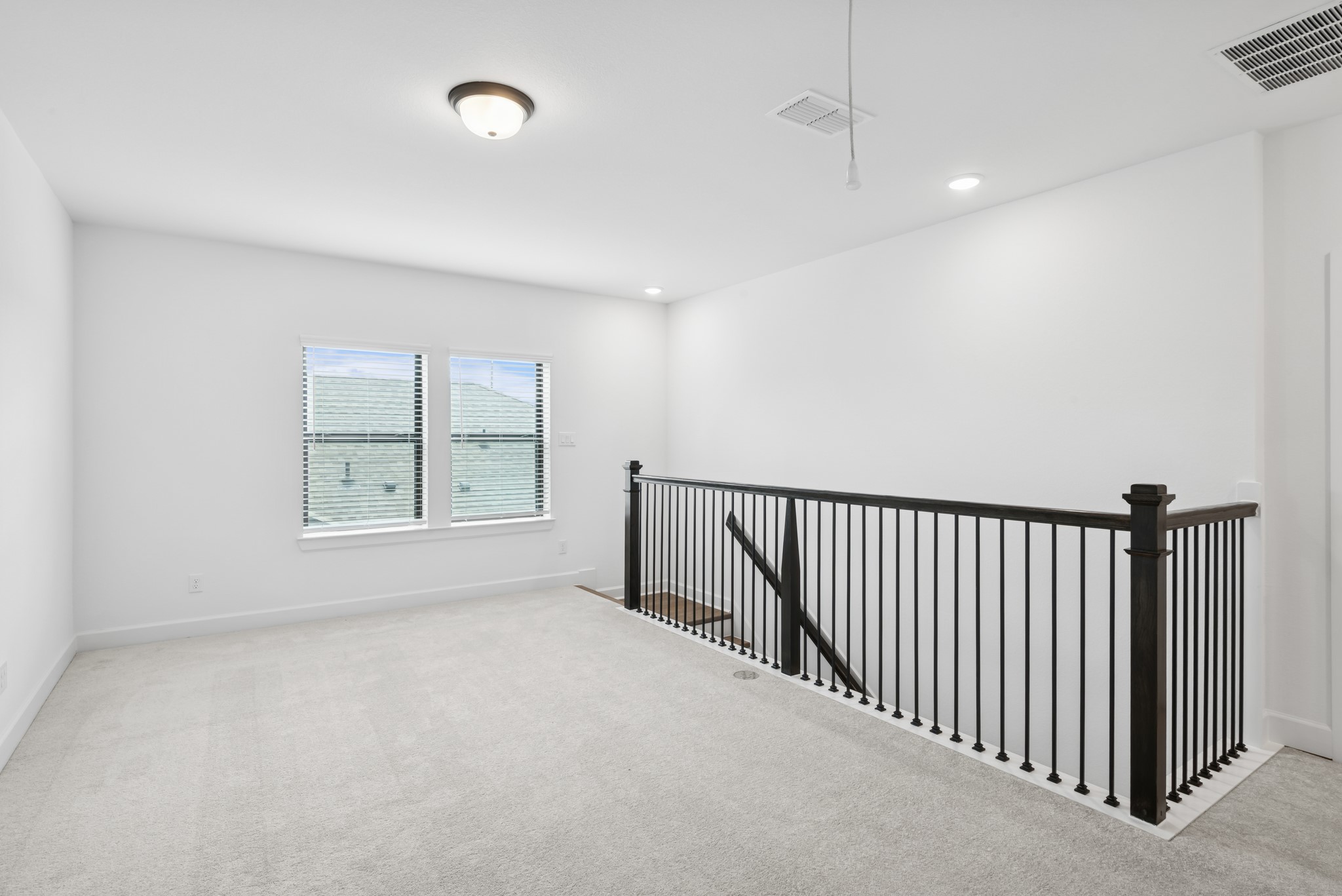 5510 Orangery Lane Manvel, TX 77578 - Photo 38 of 48 a view of an empty room with windows