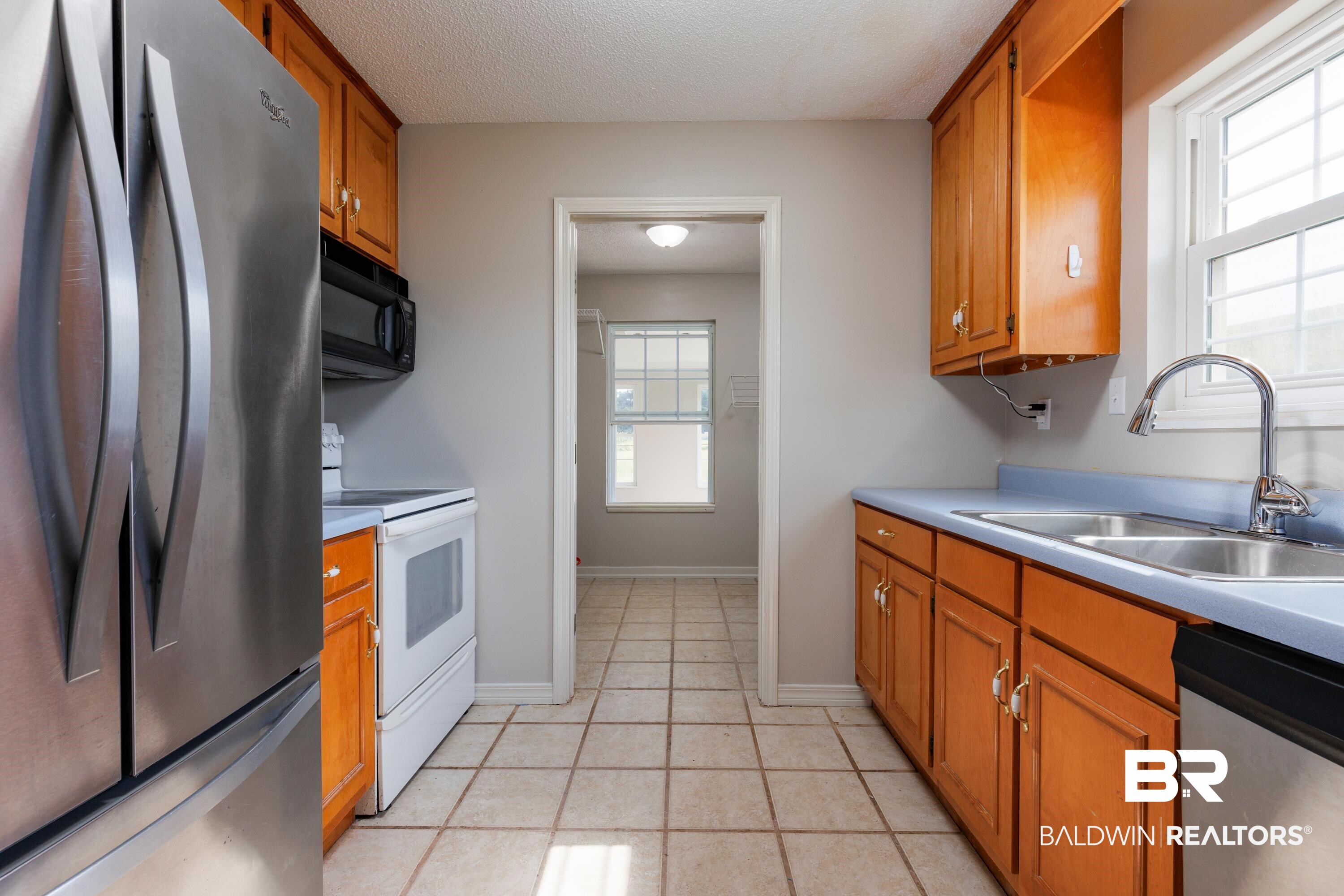 10841 Bennett Road North Grand Bay, AL 36541 - Photo 4 of 18 Kitchen