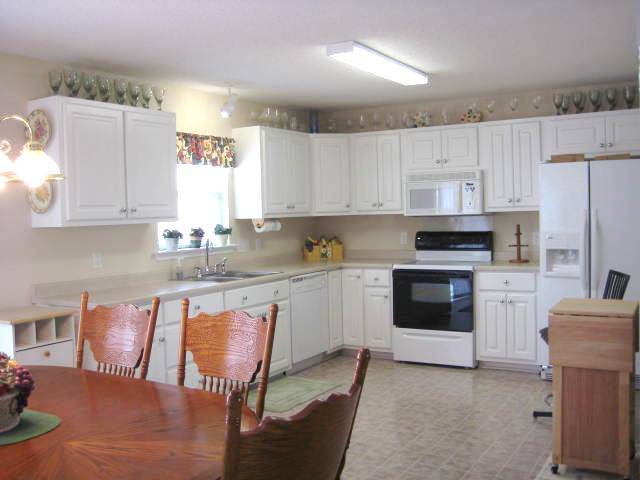 231 Hallmark Circle Easley, SC 29640 - Photo 4 of 19 Gallery Image 4