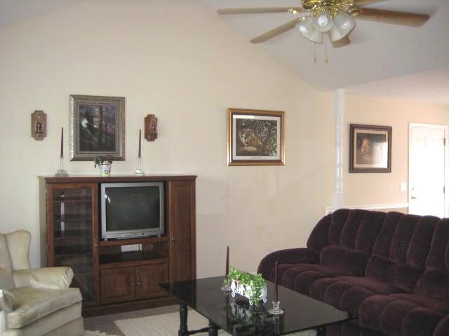231 Hallmark Circle Easley, SC 29640 - Photo 7 of 19 Gallery Image 7