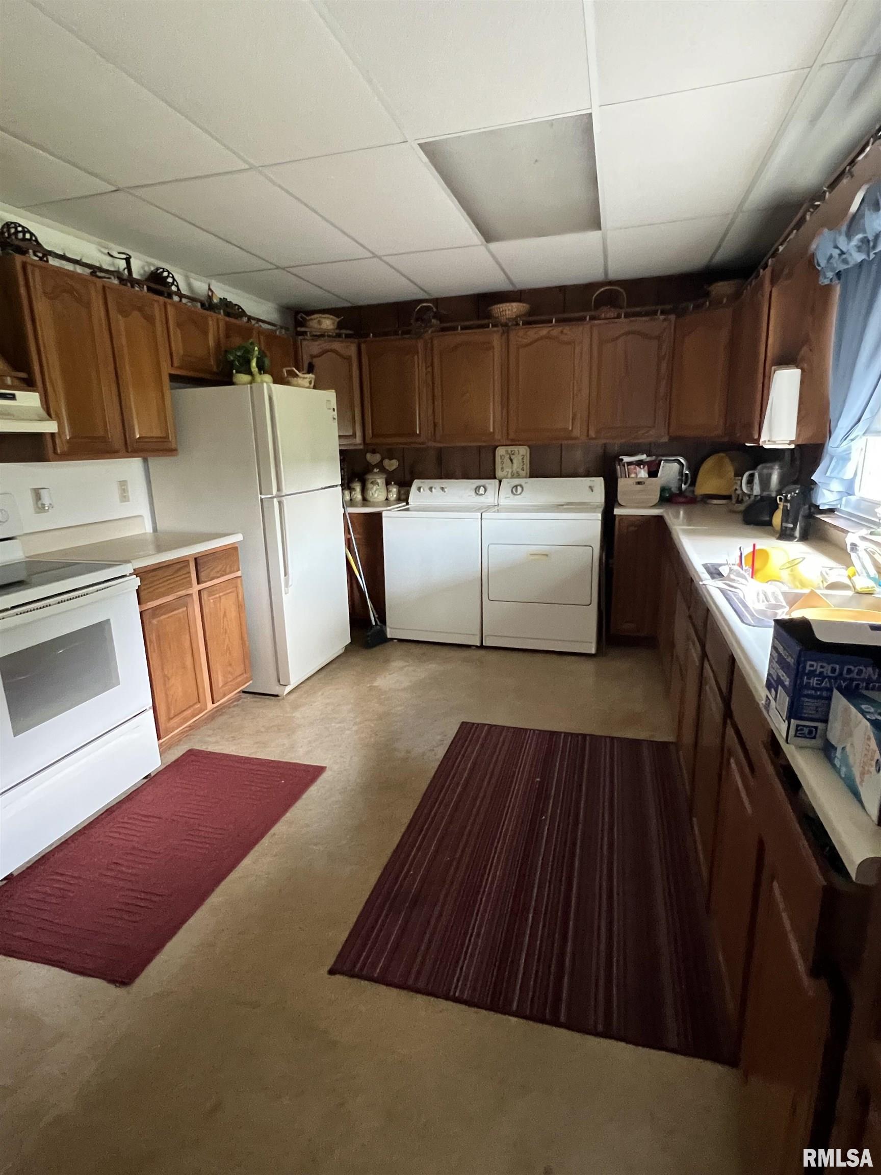 1251 Highway 37 Kell, IL 62853 - Photo 12 of 24