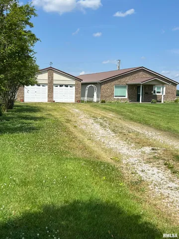 $120,000 | 1251 Highway 37, Kell, IL 62853
