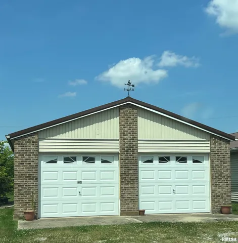 $120,000 | 1251 Highway 37, Kell, IL 62853