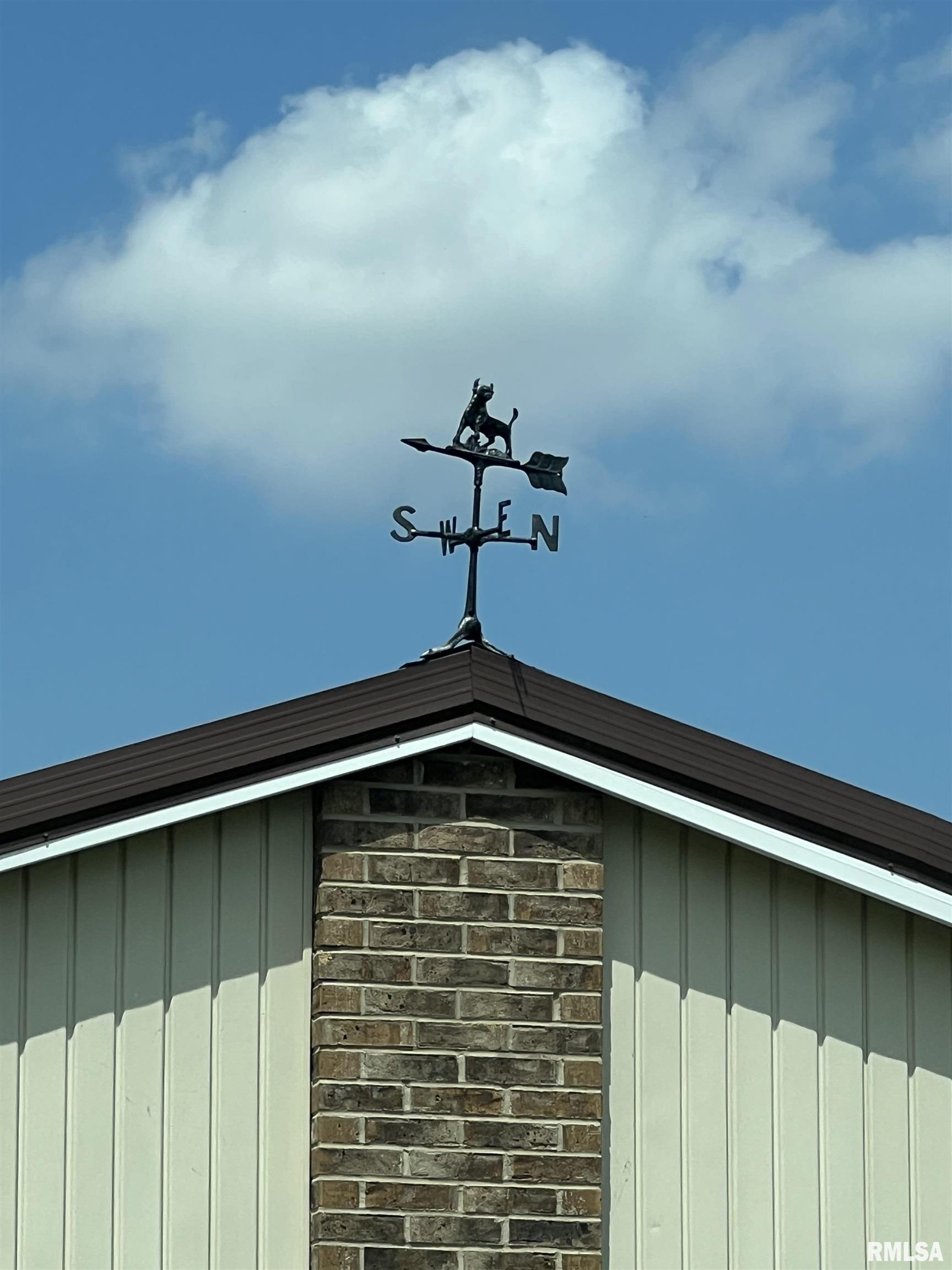 1251 Highway 37 Kell, IL 62853 - Photo 6 of 24