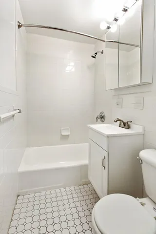 $3,900 | 116 Thompson Street, Unit LB | SoHo
