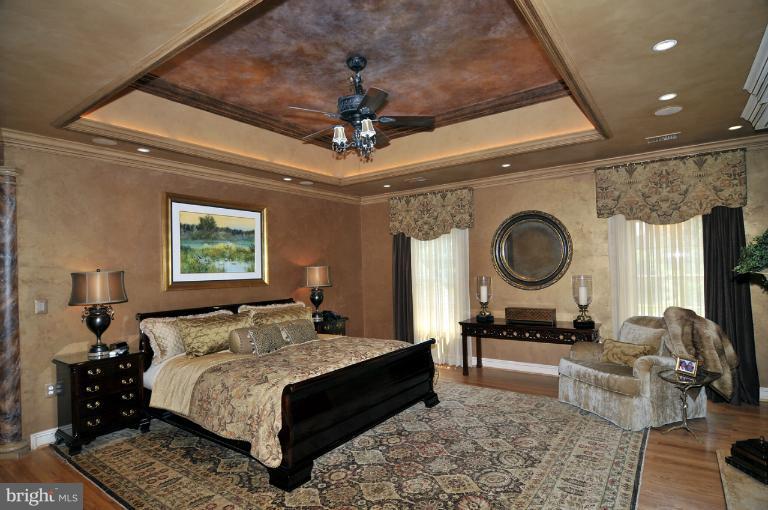 895 Chinquapin Road McLean, VA 22102 - Photo 25 of 28 Bedroom (Master)
