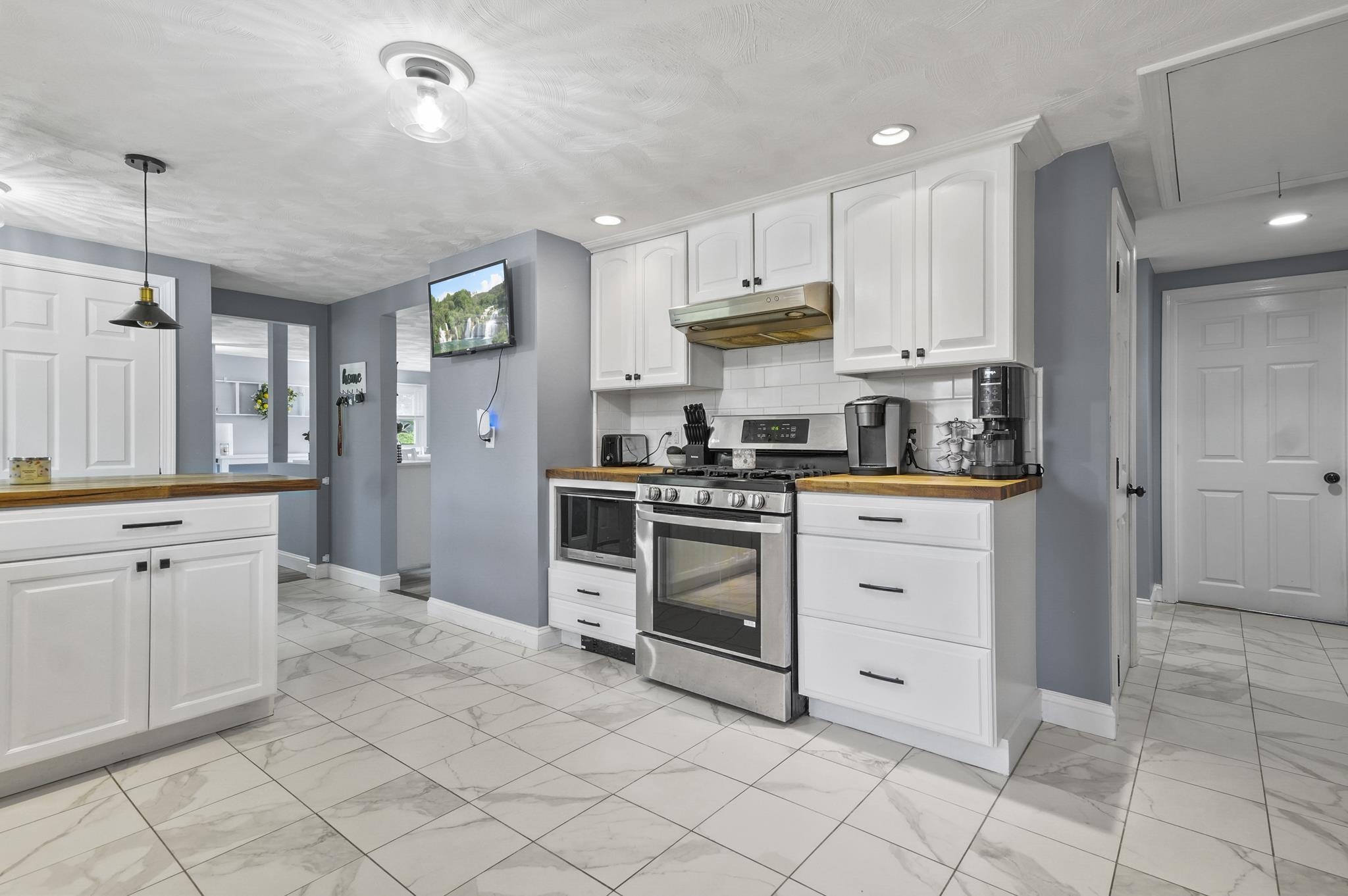 1 Tate Street Hudson, NH 03051 - Photo 11 of 30