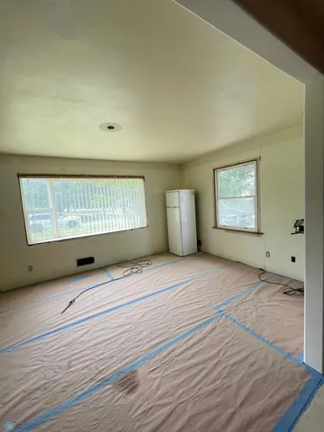 $45,000 | 322 1st Avenue Northwest, Hillsboro, ND 58045