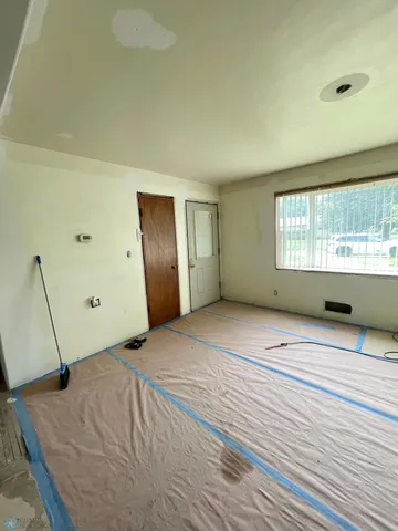 $45,000 | 322 1st Avenue Northwest, Hillsboro, ND 58045