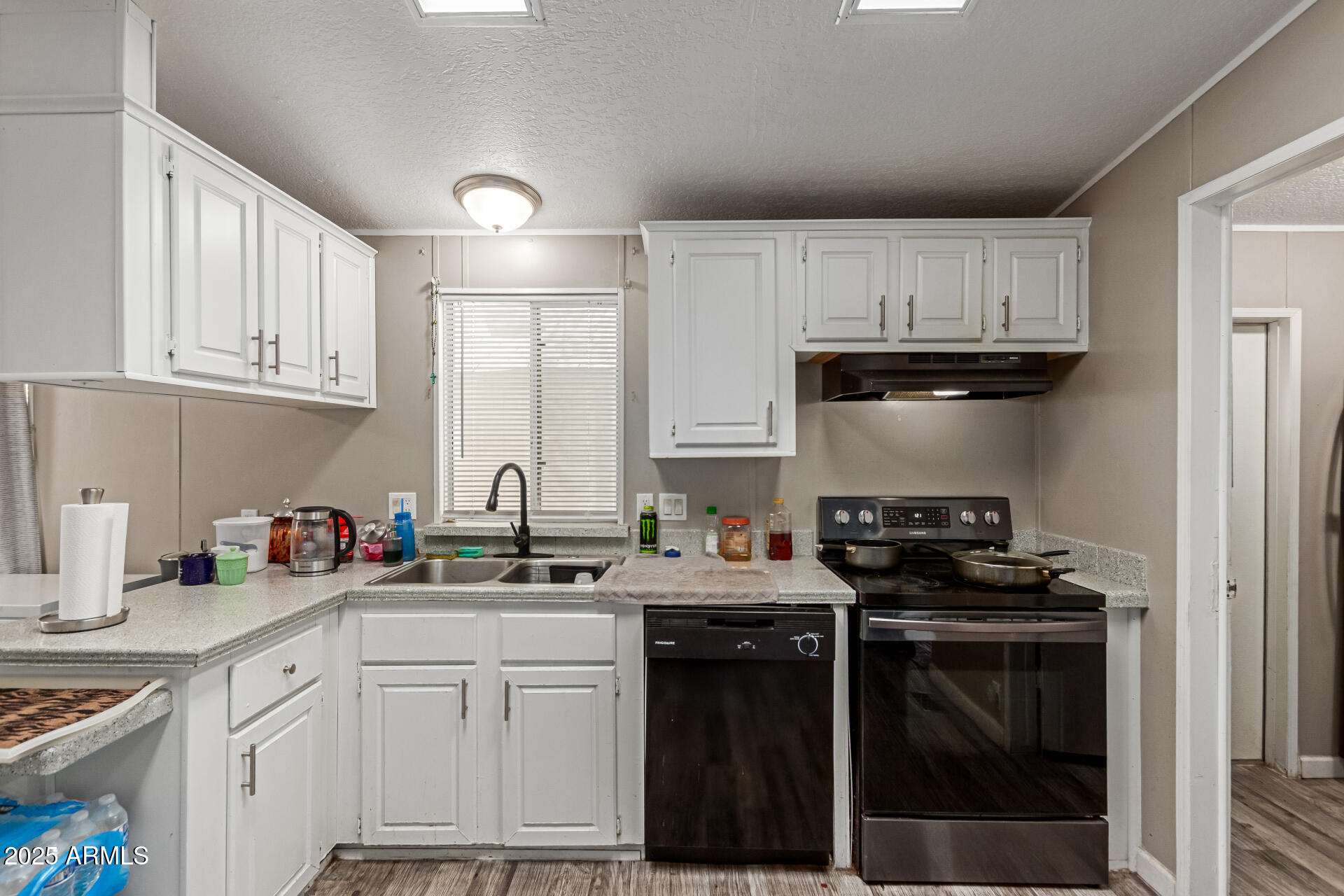 12721 West Greenway Road, Unit 218 El Mirage, AZ 85335 - Photo 5 of 34 14 - Greenway