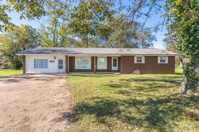 $139,900 | 1040 North Riverview Drive, Poplar Bluff, MO 63901