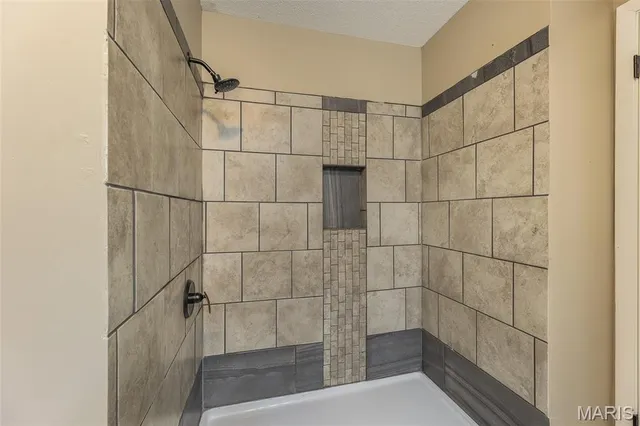 $139,900 | 1040 North Riverview Drive, Poplar Bluff, MO 63901