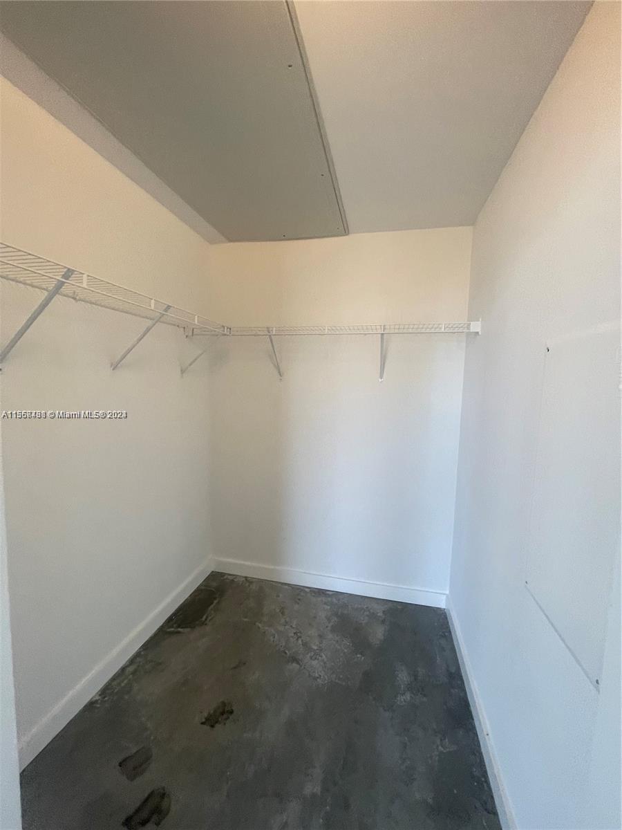 151 Southeast 1st Street, Unit 1505 Miami, FL 33131 - Photo 11 of 23 a view of a room