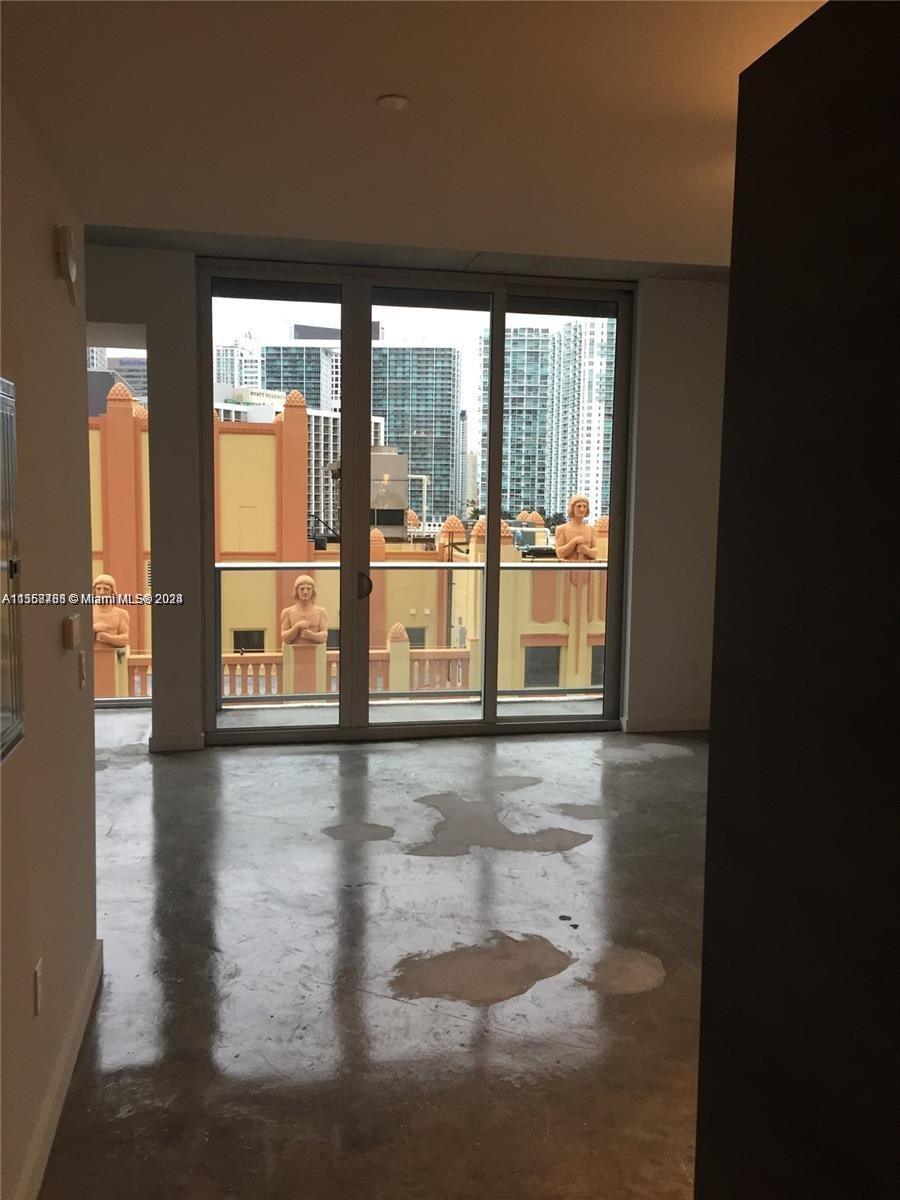 151 Southeast 1st Street, Unit 1505 Miami, FL 33131 - Photo 12 of 23