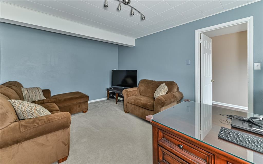 1237 Regency Drive Pittsburgh, PA 15237 - Photo 15 of 25