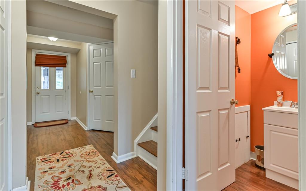 1237 Regency Drive Pittsburgh, PA 15237 - Photo 4 of 25