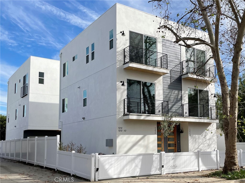 5230 Tilden Avenue, Sherman Oaks, CA 91401 Compass