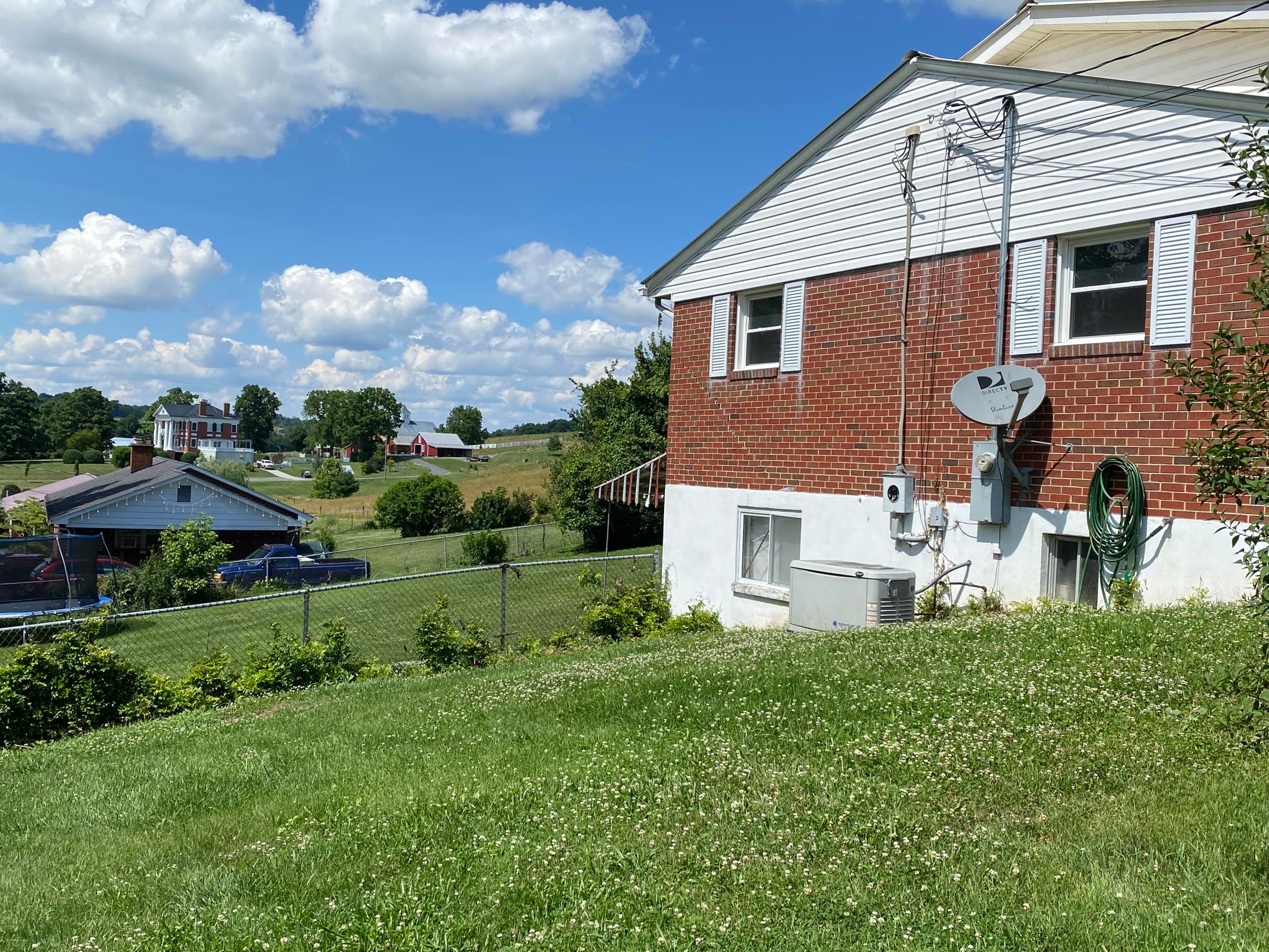 243 Green Hill Road Union, WV 24983 - Photo 9 of 34 Gallery Image 9