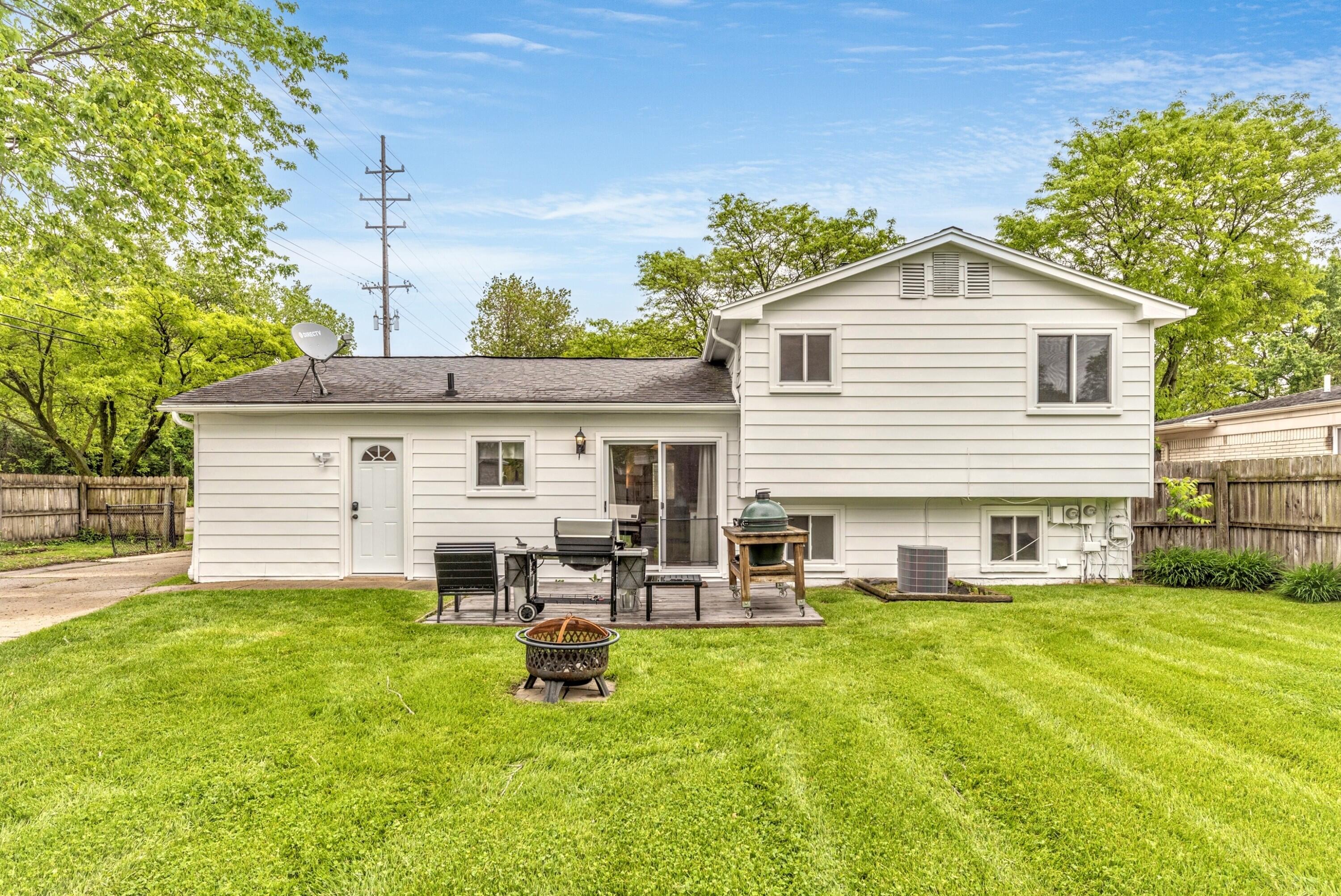 204 Meadowlake Road Canton, MI 48188 - Photo 20 of 44 MLS16
