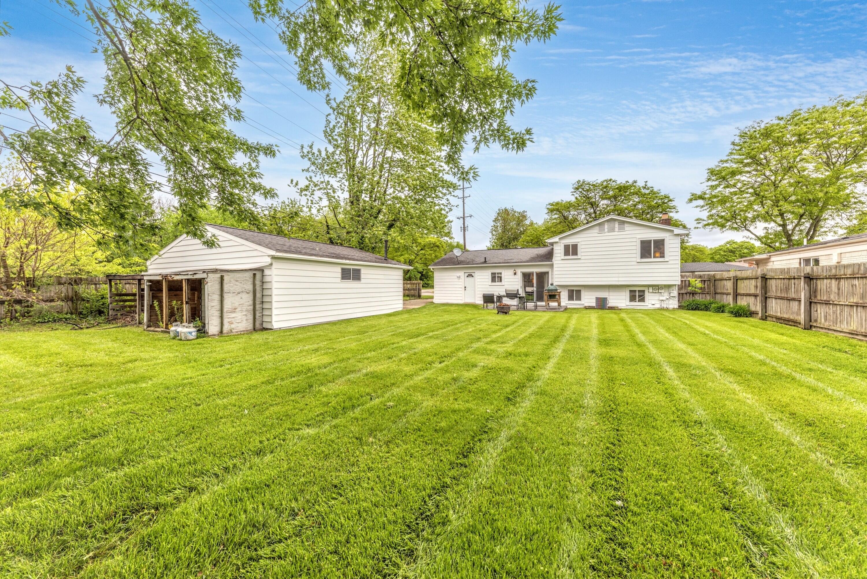 204 Meadowlake Road Canton, MI 48188 - Photo 21 of 44 MLS17