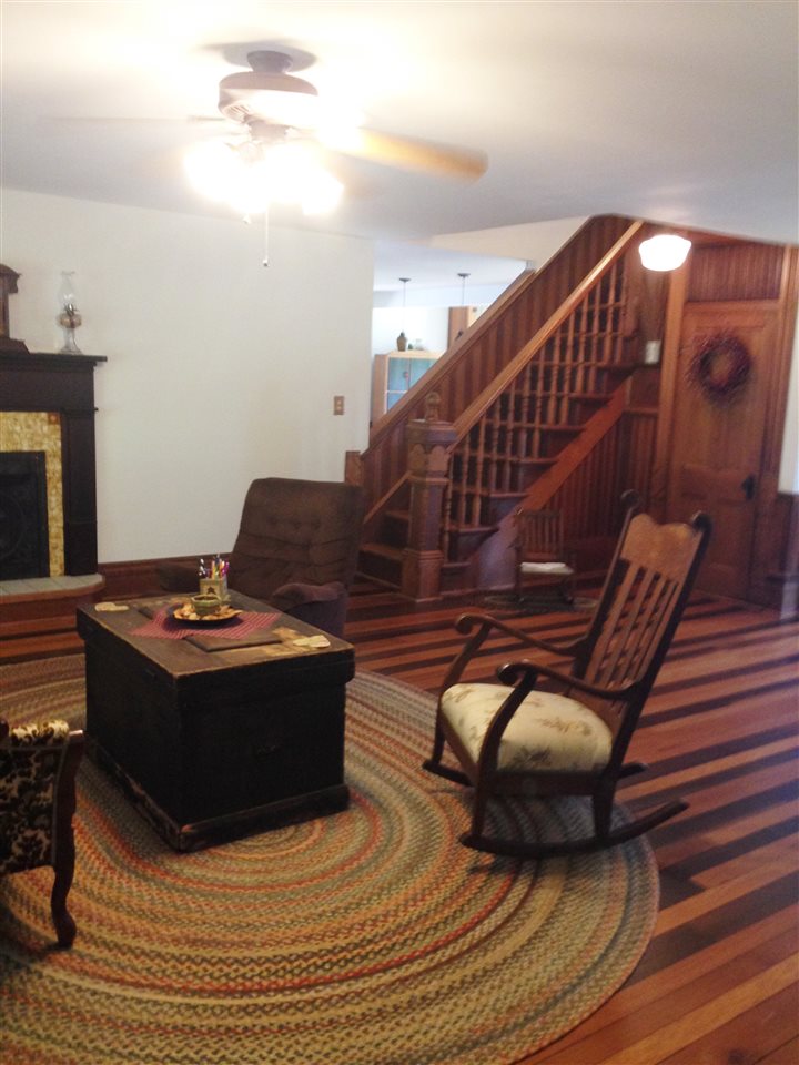 5236 East St Road Bloomfield, IN 47424 - Photo 3 of 10 Gallery Image 3