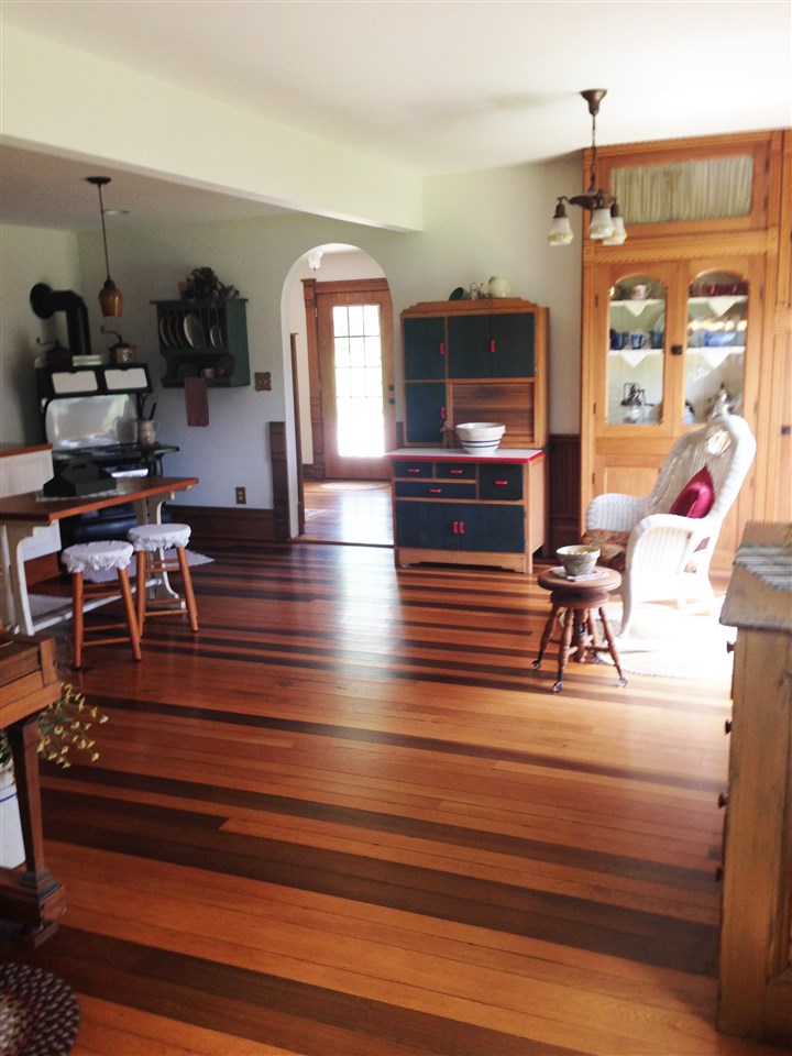 5236 East St Road Bloomfield, IN 47424 - Photo 4 of 10 Gallery Image 4