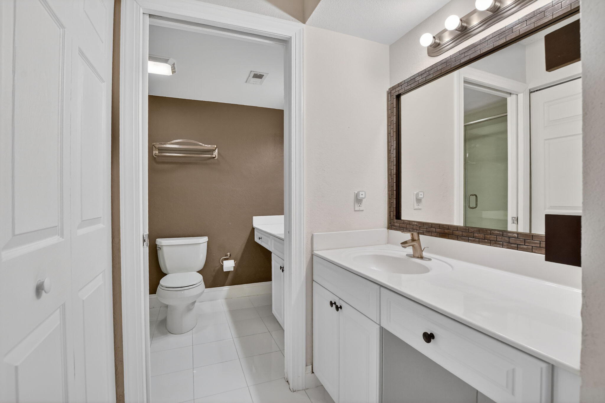8099 Severn Drive, Unit D Boca Raton, FL 33433 - Photo 29 of 52 29-web-or-mls-DSC_5797