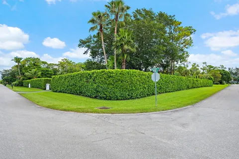 $2,295,000 | 14039 Greentree Trail, Wellington, FL 33414